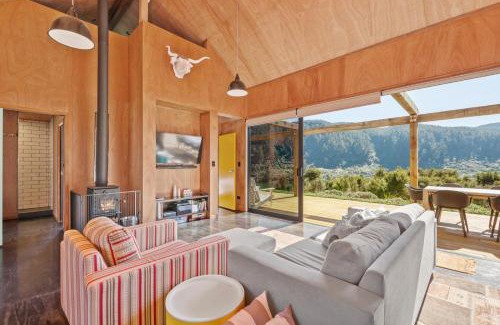 North Island House | The Waikato Lookout - Whakamaru Holiday Home