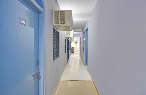 Sector 27 Hotel | The Walk Inn