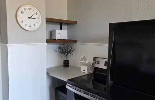 Cedarburg Apartment | The Washington Suite on the main street in Downtown Cedarburg
