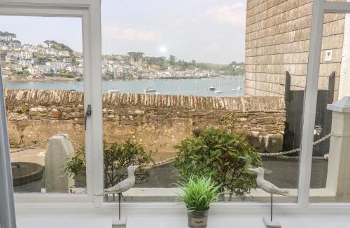 Polruan Apartment | The Watch Below