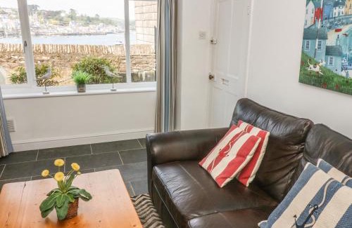 Polruan Apartment | The Watch Below