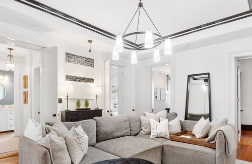 Harleston Village House | The Water Lilly 2br/2ba Beautiful Downtown Condo