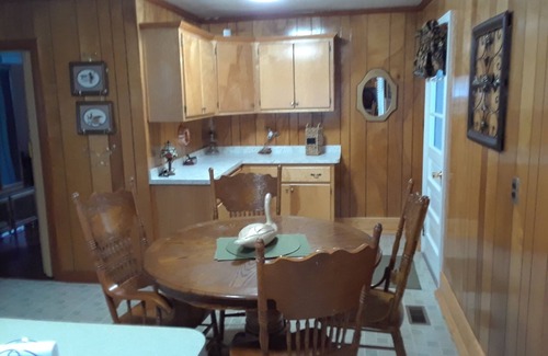Harbinger House | The Waterfield Place is a lovely 8 person home on 5 acres near the Outer Banks.