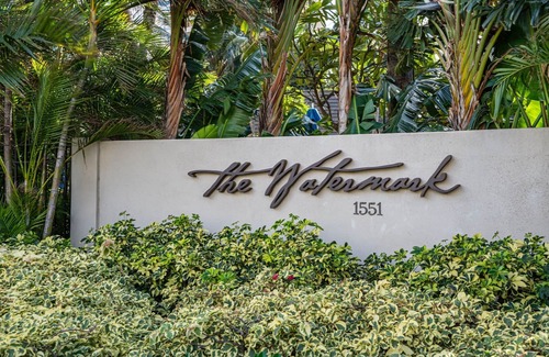 Waikiki Condo | The Watermark (WM1102) Luxury 11th-floor 2 BDR, balcony, AC, remote work