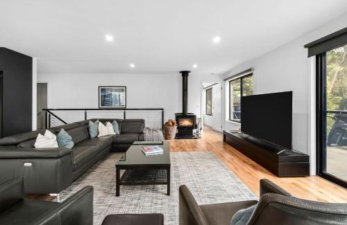 Wye River House | The Wave House