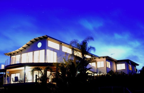 Mallacoota Apartment | The Wave Oasis SC B&B