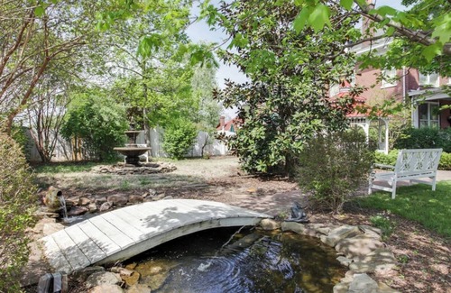 Woodland in Waverly House | The Waverly - Less than 2mi from Downtown
