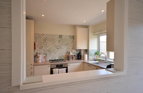 Rustington House | The Waves