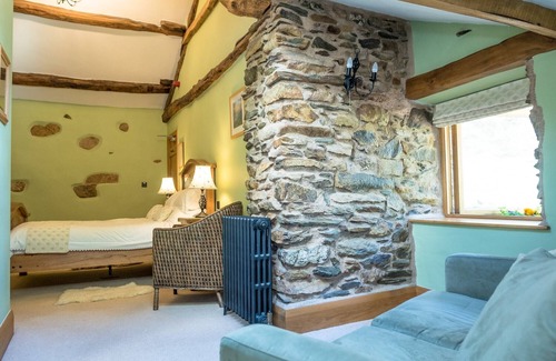 Whitbeck House | The Wayside and Whisky Barn