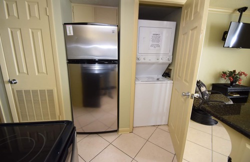 Gulf Shores Condo | 🌴The weather is nice In Paradise 🐙Time to find some treasures on your beach walk🤿