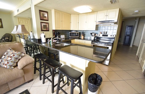 Gulf Shores Condo | 🌴The weather is nice In Paradise 🐙Time to find some treasures on your beach walk🤿