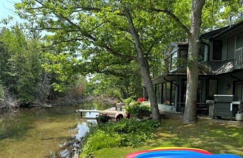 Glen Arbor House | The Weaver House on the pristine Crystal River in Glen Arbor