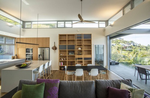 Whale Beach House | The Wedge - Commanding Position