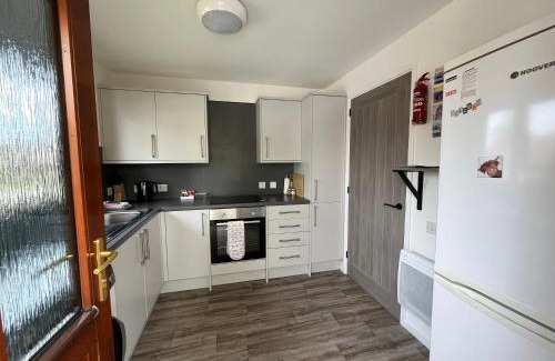 East Lewiston House | The Wee Hoose near Loch Ness, private garden, private parking