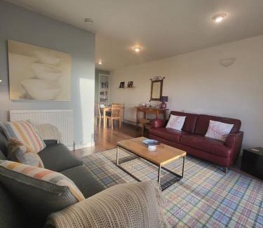 Troon House | The Wee House -Coorie Doon Stays