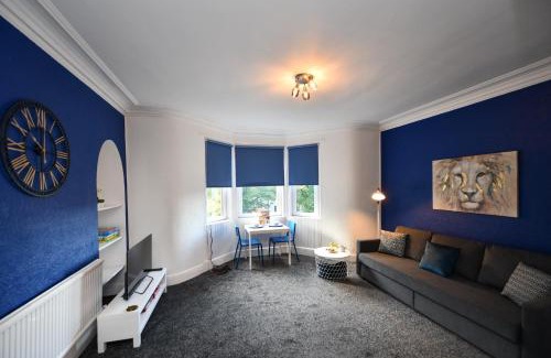 Troon House | The Wee Lion