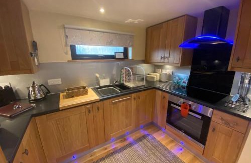 Rashfield Cabin | The Wee Ludging Cottage, Rashfield, by Dunoon