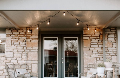 Fredericksburg House | The Wein Cottage | New Listing | Pet-friendly