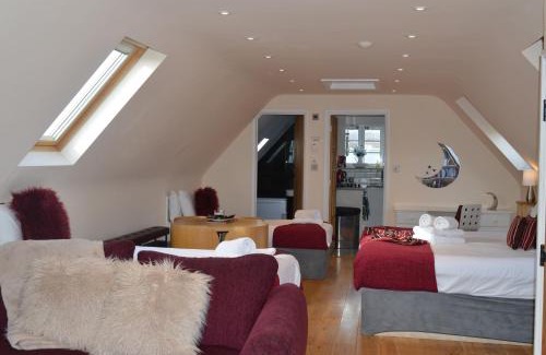 Corsham Apartment | The Well Room