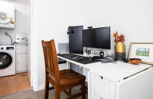 Narrabeen Apartment | The Wellington - A Beachside Balcony Haven