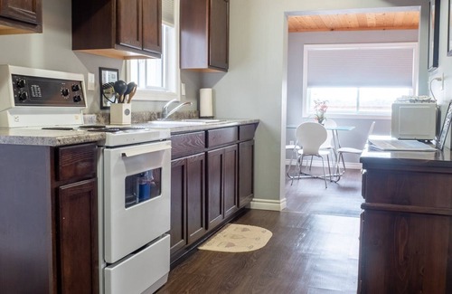 Bloomfield House | The Wellington-PEC couple getaway