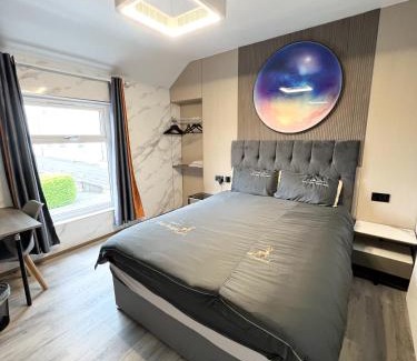 Pembroke Dock Bed & Breakfast | The Welsh Space - Newly Renovated!