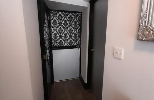 Fairbourne Apartment | The Wendy House