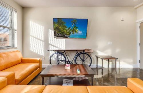 Roanoke Apartment | The West End Flats Hotel