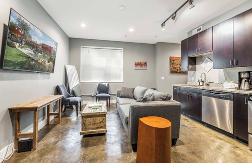 Roanoke Apartment | The West End Flats Su
