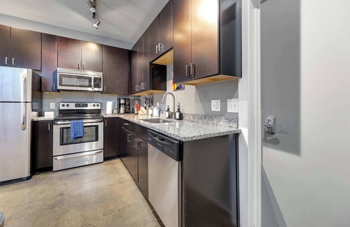 Roanoke Apartment | The West End Flats Su