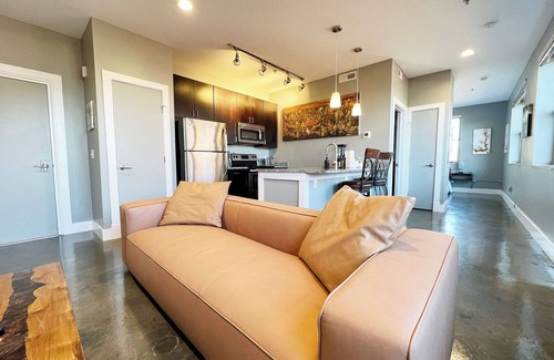Roanoke Apartment | The West End Flats Su