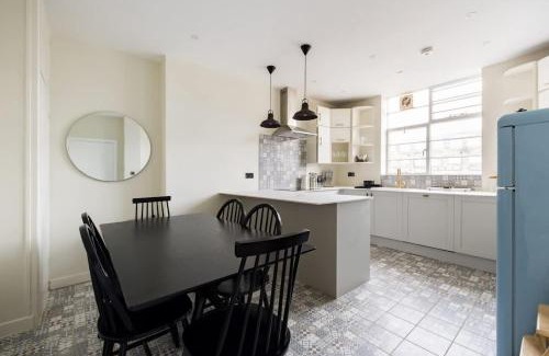 Fitzrovia House | The West End Penthouse - 4BDR with Views