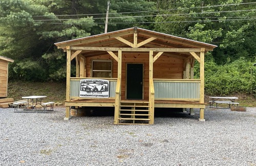 Northfork Cabin | The West Virginia Way, Outlaws Hideaway Cabin 4