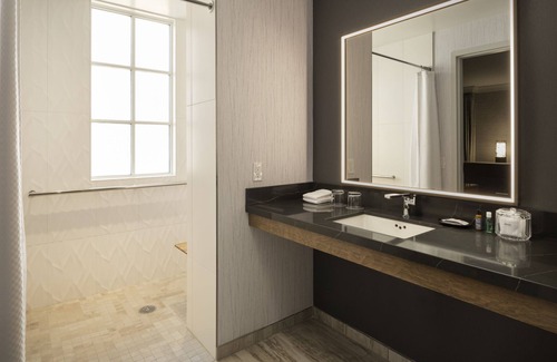 University South Hotel | The Westin Palo Alto