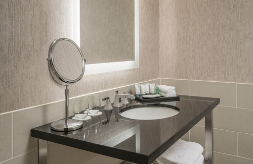 Idylwood Hotel | The Westin Tysons Corner
