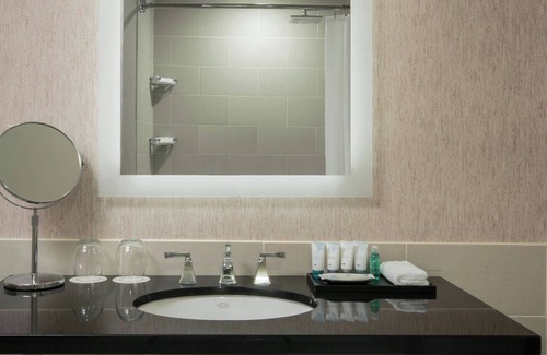Idylwood Hotel | The Westin Tysons Corner