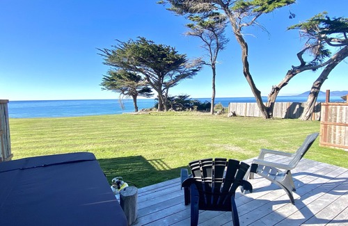 Gold Beach House | The Whale