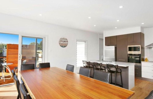 Budgewoi House | The Wharf House at Budgewoi