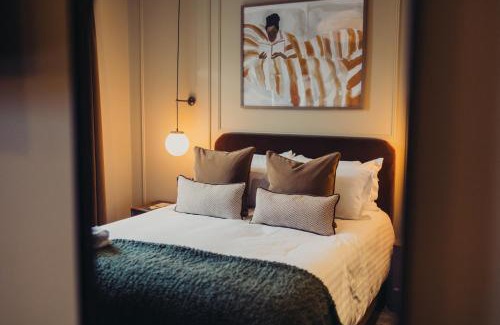 Ben Rhydding Hotel | The Wheatley Arms