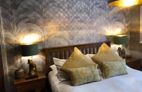 Bingham Hotel | The Wheatsheaf Inn