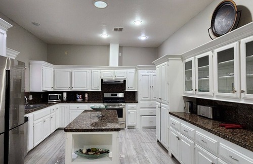 Norman Bed & Breakfast | The Whispering Pines Inn Bed & Breakfast