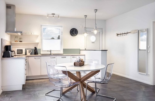 Am Salzhaff Apartment | The White BeachHouse - The Blue and The White BeachHouse OFC 16