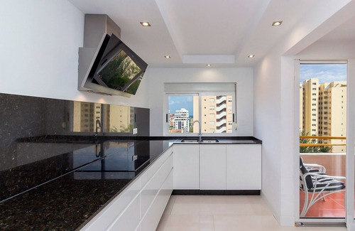 Playa Pobla de Farnals Apartment | The White Apartment: Luxury, Beach and Design