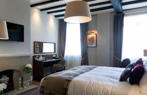 Okehampton Hotel | The White Hart Hotel Wetherspoon