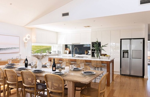 Gerringong House | The White Haven of Gerringong