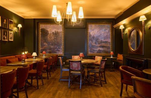 Dorking Hotel | The White Horse - A Heartwood Inn