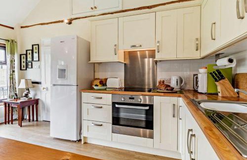 Halesworth House | The White Horse Cottage
