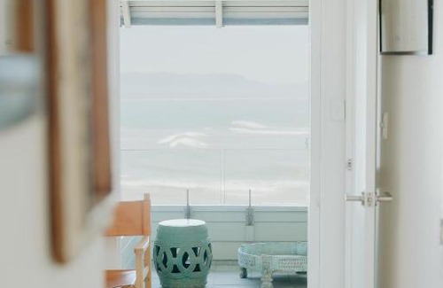 Byron Bay Villa | The White House