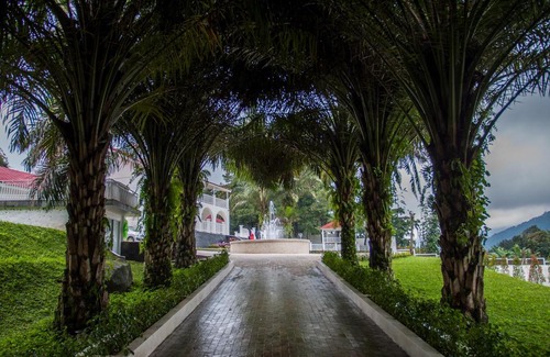 Ciloto Villa | The White House Puncak