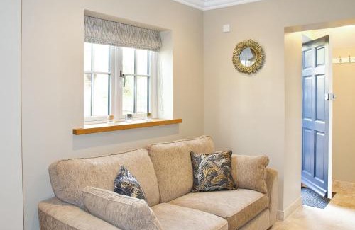 Worthing House | The White House Studio